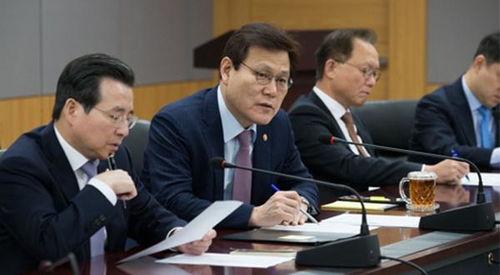 财政部副部长谈加密货币,加密货币的机遇与挑战